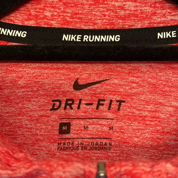 Men’s Nike Running Dri-Fit Quarter-Zip - Picture 2 of 4